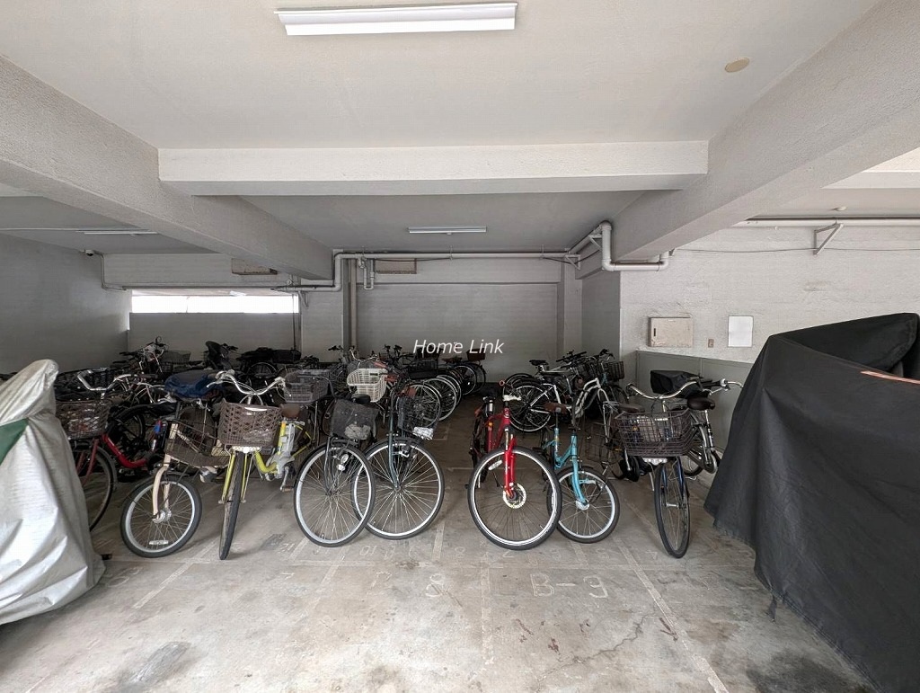 高島平グロリアハイツ　駐輪場